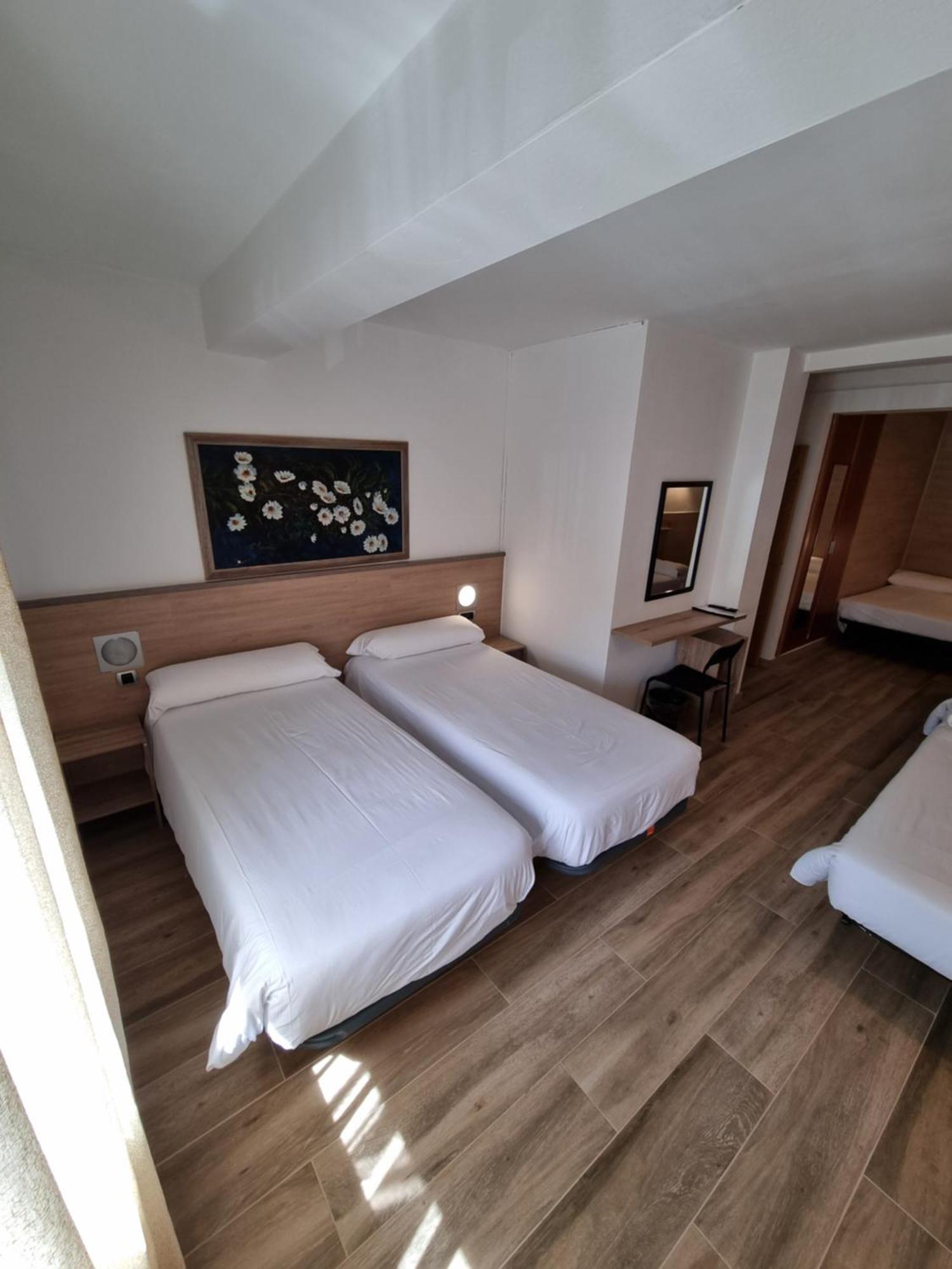 Hotel Avanti Pas De La Casa Exteriör bild