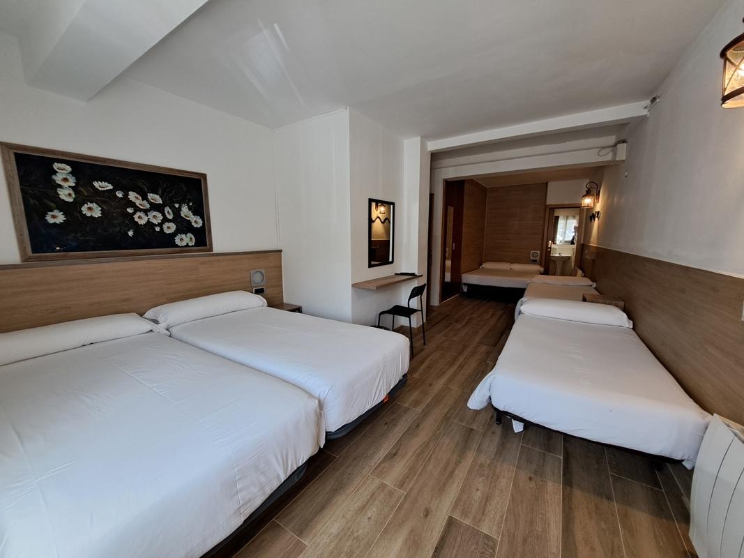 Hotel Avanti Pas De La Casa Exteriör bild