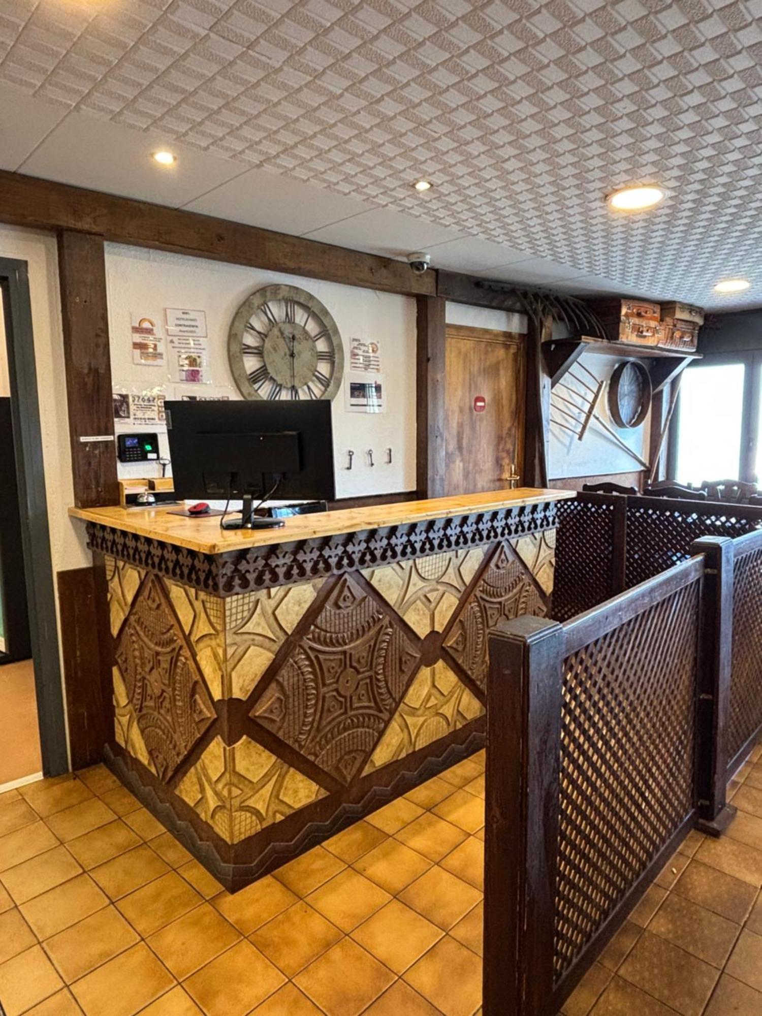 Hotel Avanti Pas De La Casa Exteriör bild