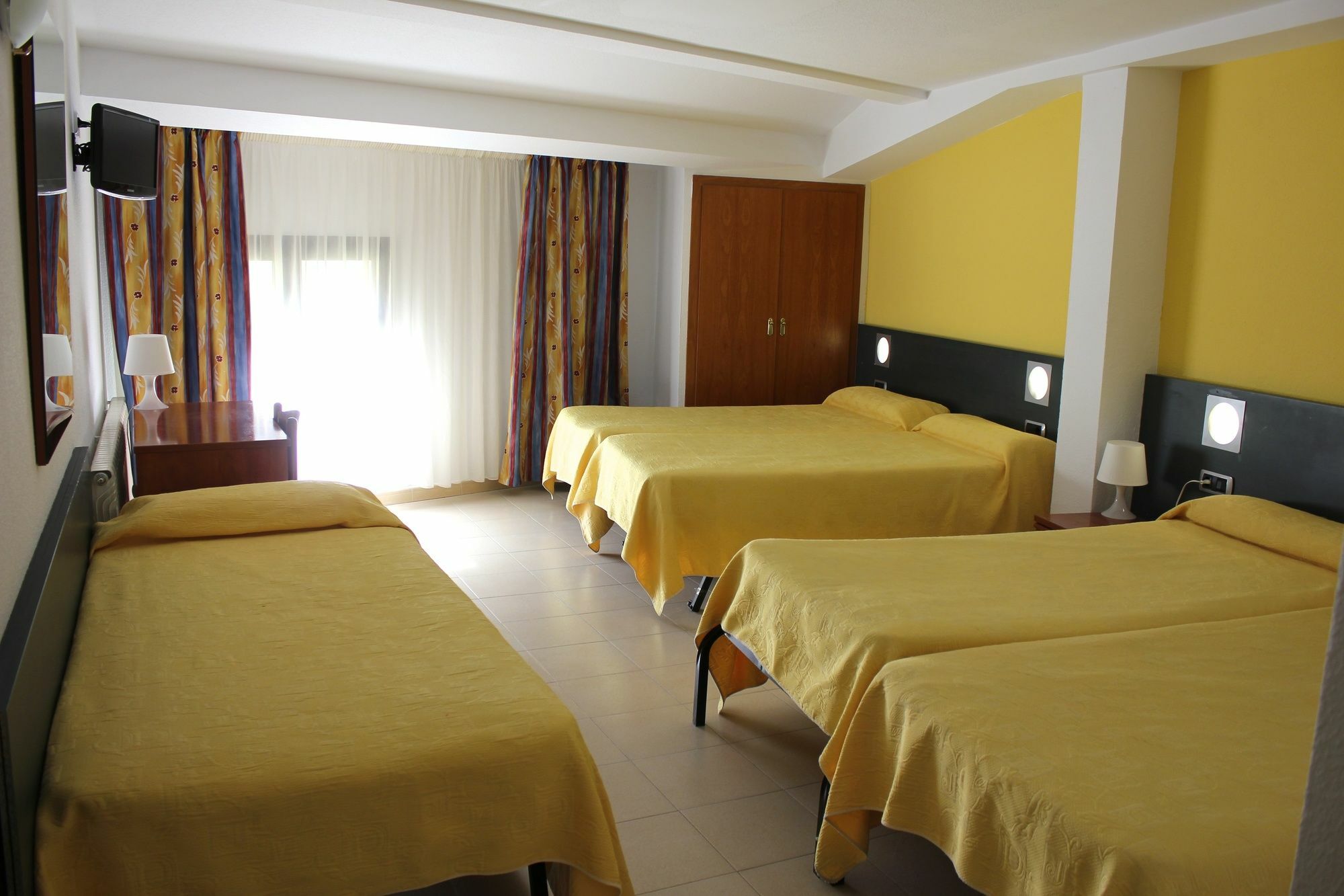 Hotel Avanti Pas De La Casa Exteriör bild